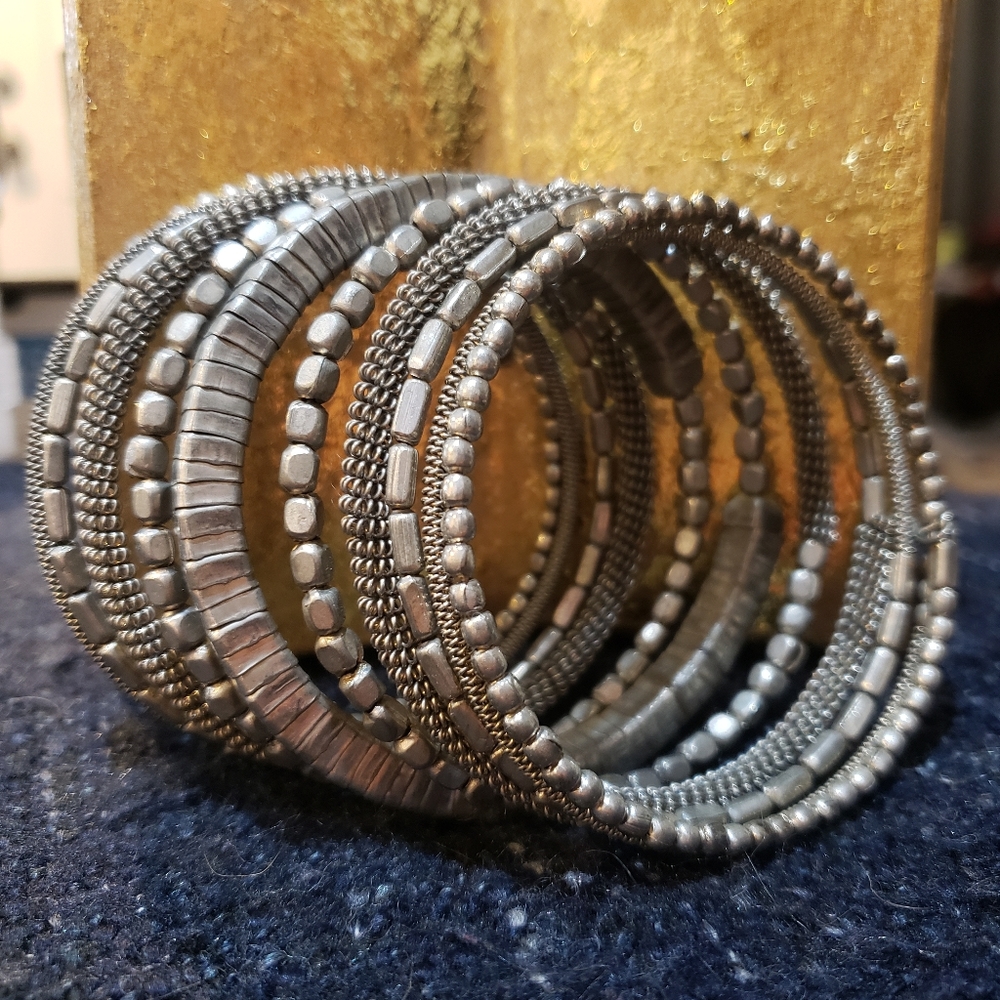 Slinky bracelet